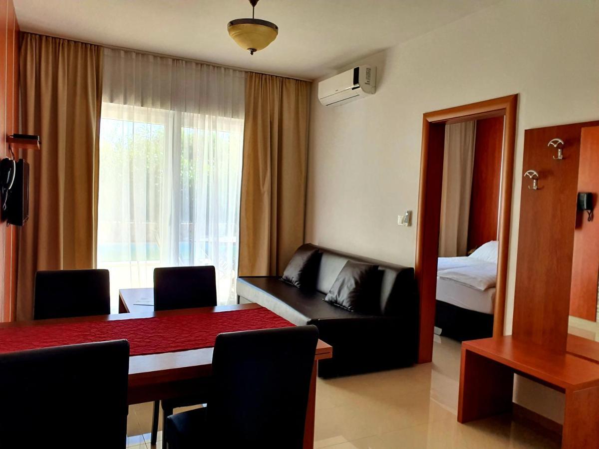 Boutique Hotel Bora & Villas Garamm Pakoštane Eksteriør bilde