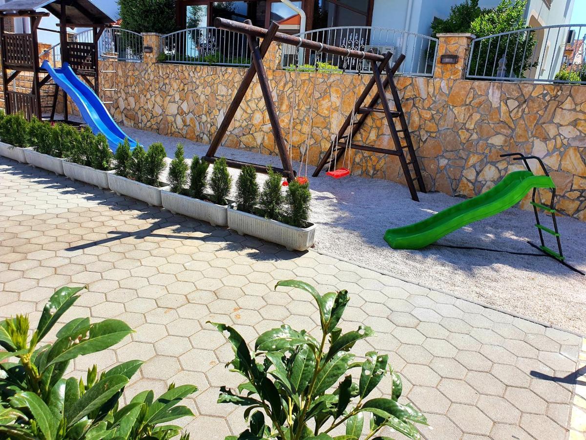 Boutique Hotel Bora & Villas Garamm Pakoštane Eksteriør bilde